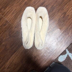 Zara cream faux fur ballet flats size 40